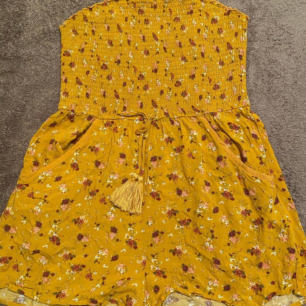 Floral romper size large